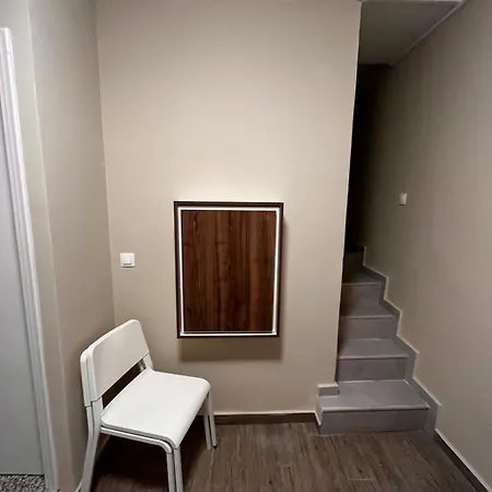 Alachouzos House *